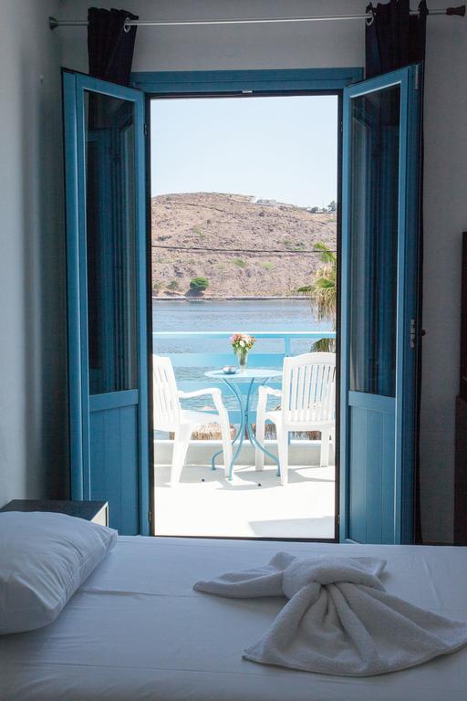 Delfini Hotel Skála Zewnętrze zdjęcie