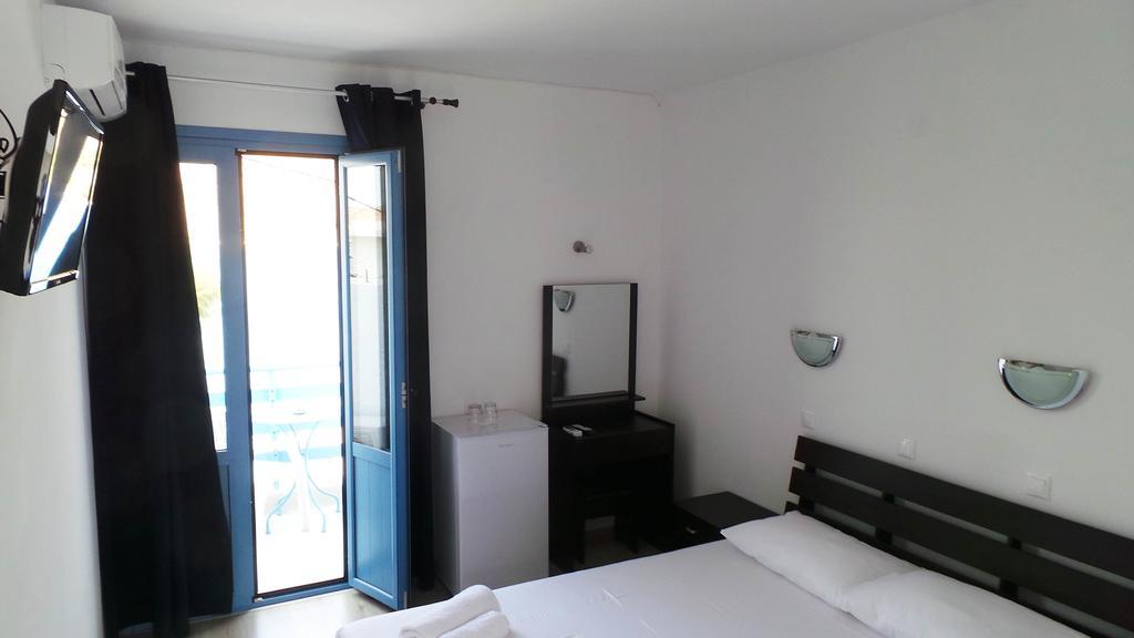 Delfini Hotel Skála Zewnętrze zdjęcie