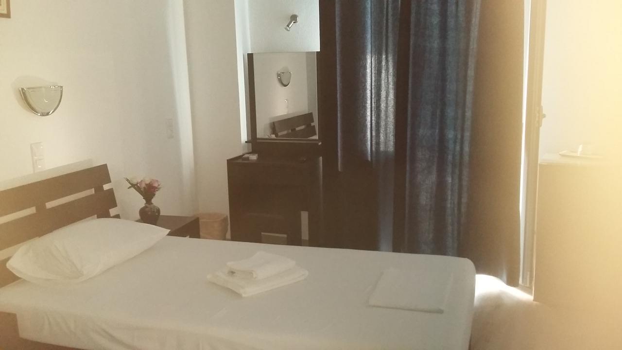 Delfini Hotel Skála Zewnętrze zdjęcie