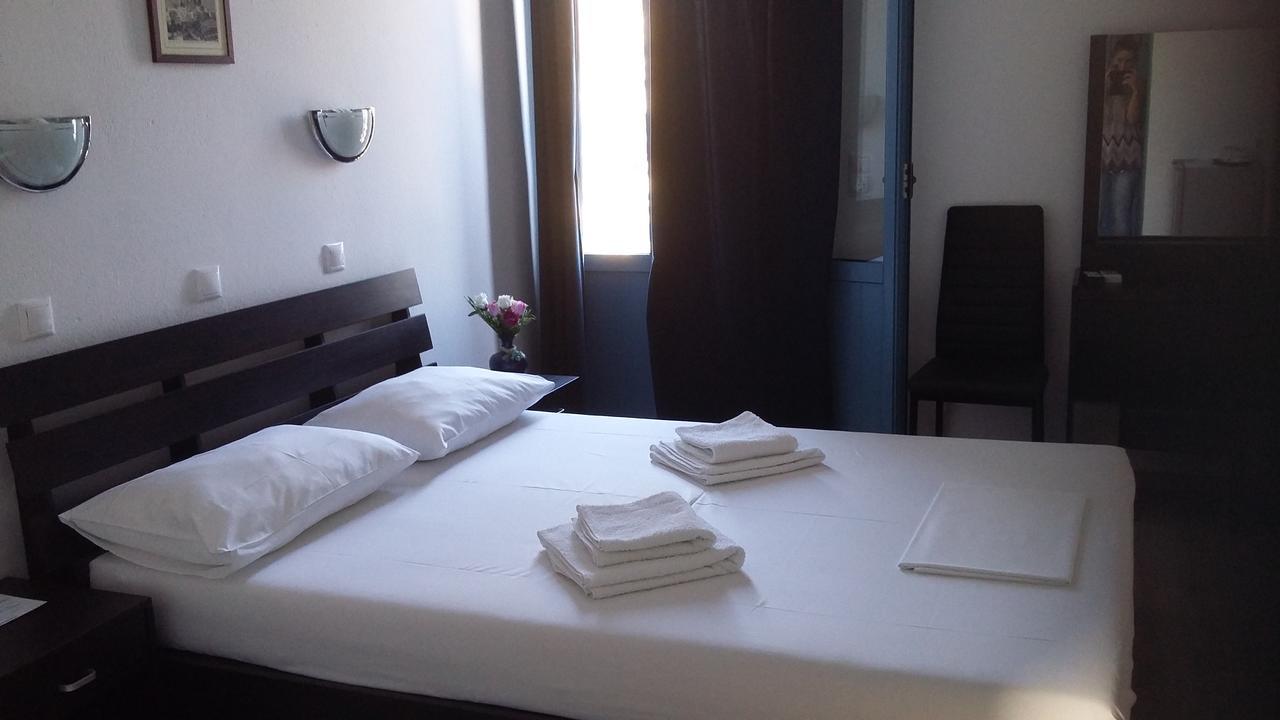 Delfini Hotel Skála Zewnętrze zdjęcie